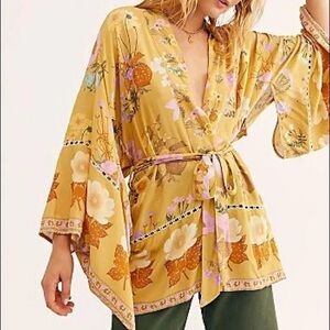 Spell Wild Bloom Kimono